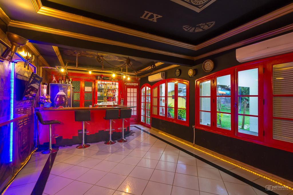 Canguru Hostel Парати Экстерьер фото