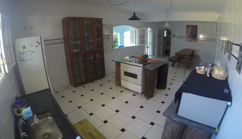 Canguru Hostel Парати Экстерьер фото