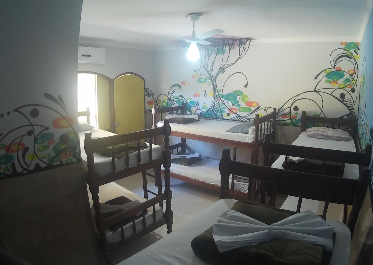 Canguru Hostel Парати Экстерьер фото