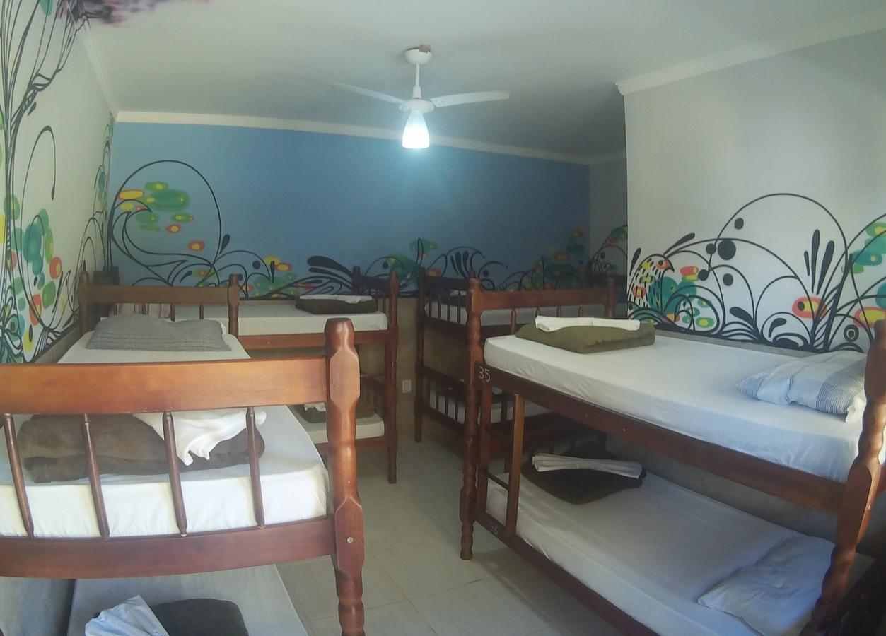 Canguru Hostel Парати Экстерьер фото