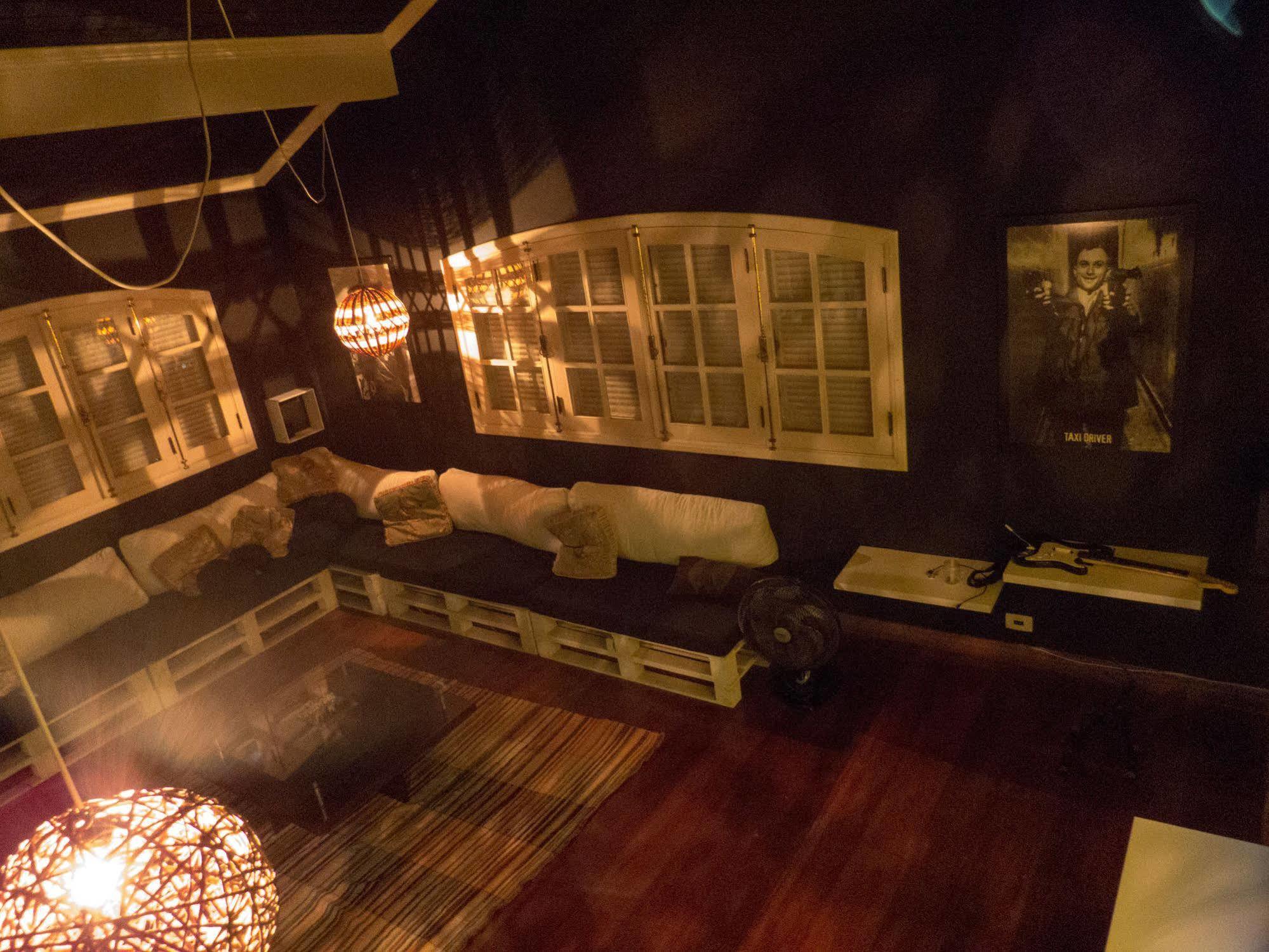 Canguru Hostel Парати Экстерьер фото