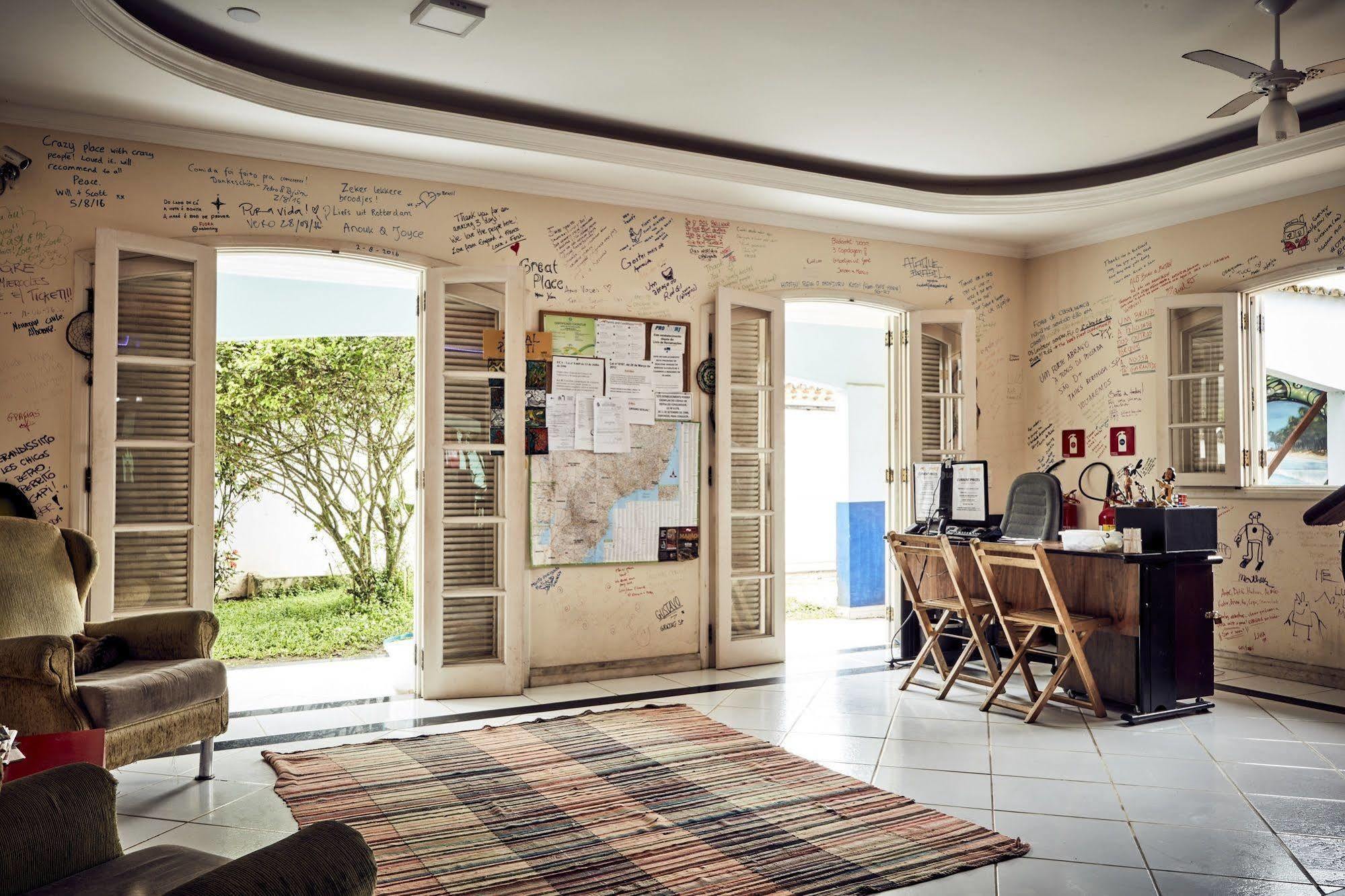 Canguru Hostel Парати Экстерьер фото